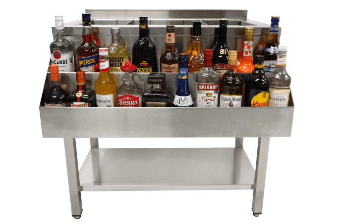 BAR Á COCKTAILS 900